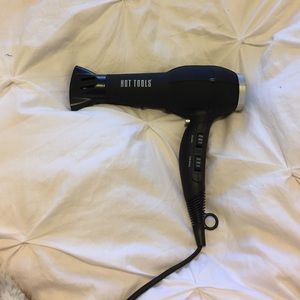 Hot tools blow dryer - NEW