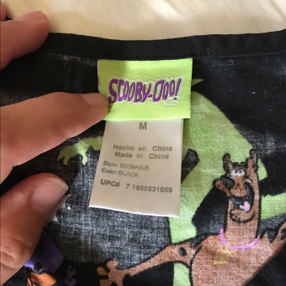 Scoot-Doo Halloween scrub top - Picture 2 of 2