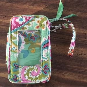 Brand New! Vera Bradley Cell Phone Wristlet 🌸