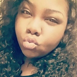 Meet your Posher, Carolyn