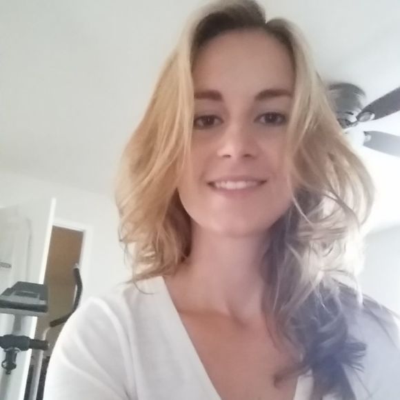 Meet your Posher, Jade