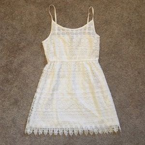Cute Little Lace White Dress from H&M