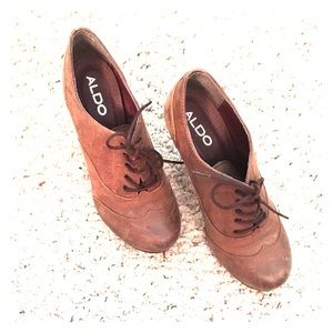 Brown Lace up booties