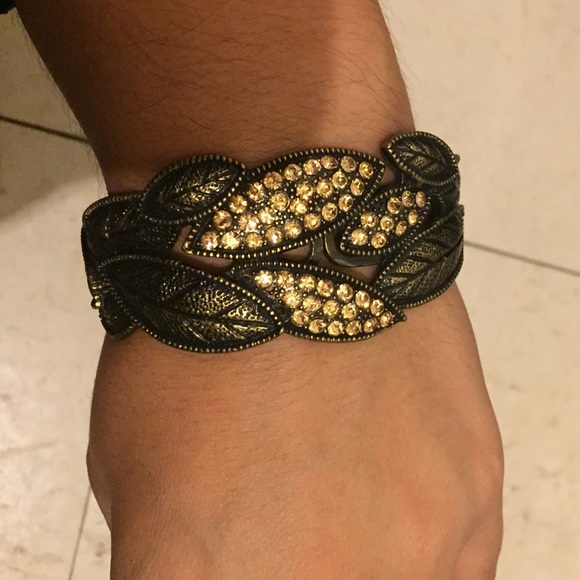 Leaf bracelet