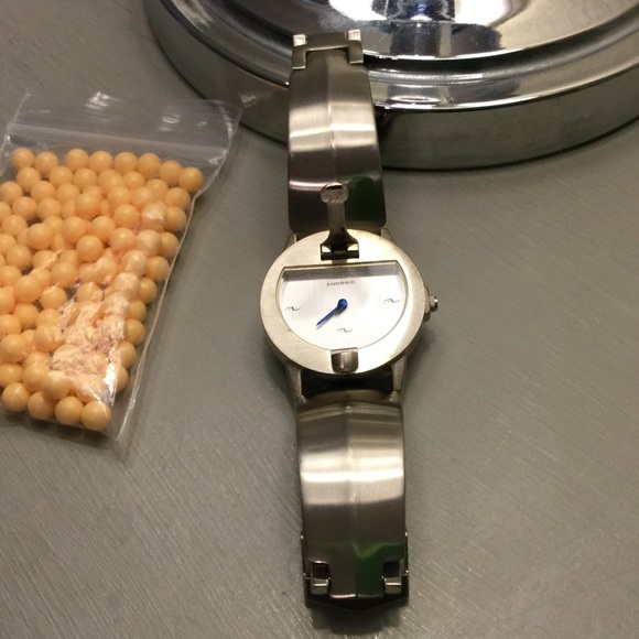 Catapult watch