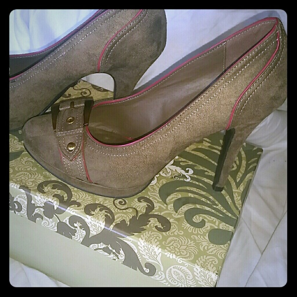 Limelight Shoes - Fabulous Heels!!!! NIB