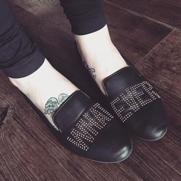 Whatever Slogan Flats