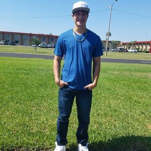 Meet your Posher, Manuel