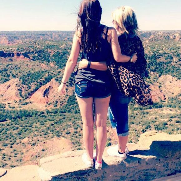 Meet your Posher, Crista - Picture 1 of 1