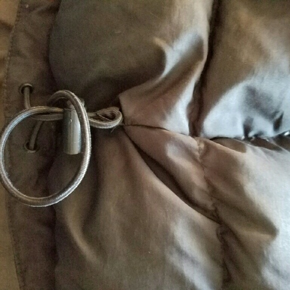 North Face Parka - Picture 3 of 4