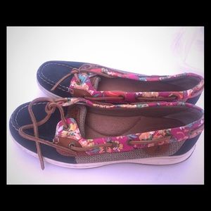 Speedy topsiders size 8m