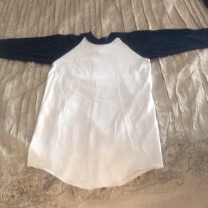 half arm blue and whit tee