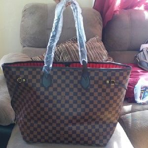 Beautiful checkered large tote
