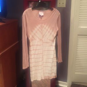 Long sleeve, blush and white tie dye tshirt dress.