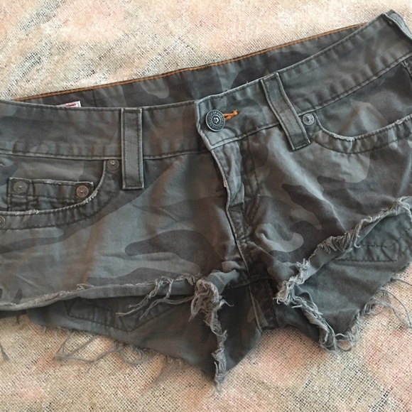 ‼️SOLD‼️ True Religion Camo Short Shorts