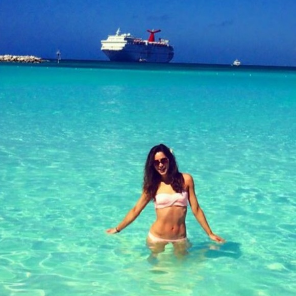 Meet your Posher, Brooke - Picture 4 of 8