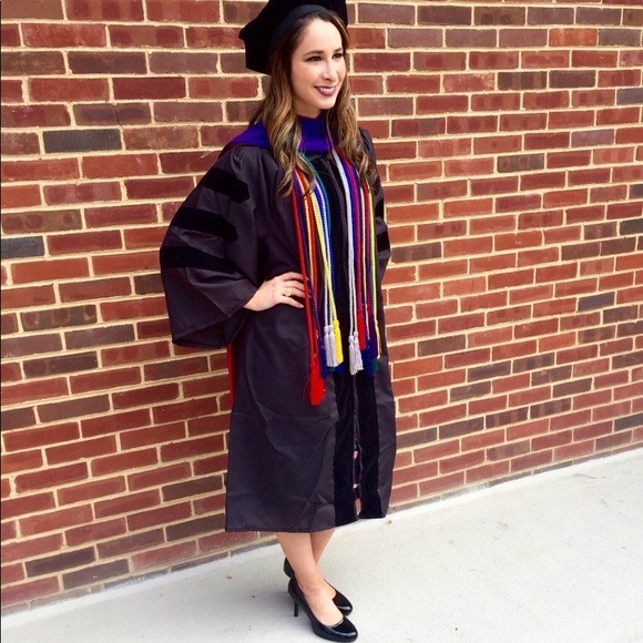 Meet your Posher, Brooke - Picture 2 of 8