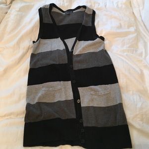 Gap Black and Grey Vest