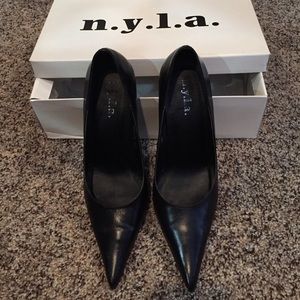 Black Heels size 7.5