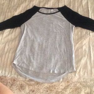 half sleeve black and gray tee