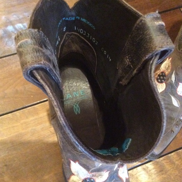 Lane Boots Brown Embroidered Booties - Picture 4 of 4