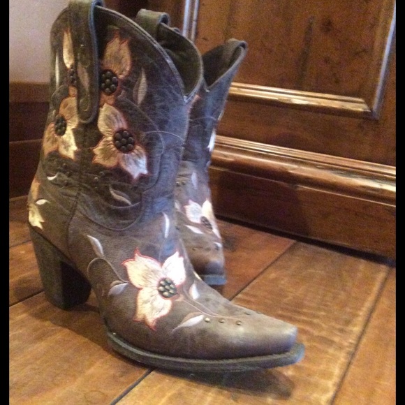 Lane Boots Brown Embroidered Booties - Picture 3 of 4