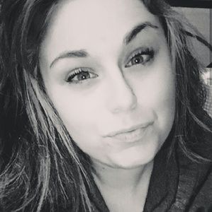 Meet your Posher, Allyson