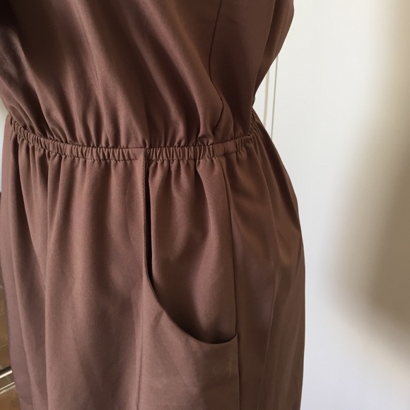 Brown Dress - Picture 3 of 4