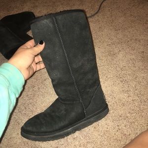 Black Uggs
