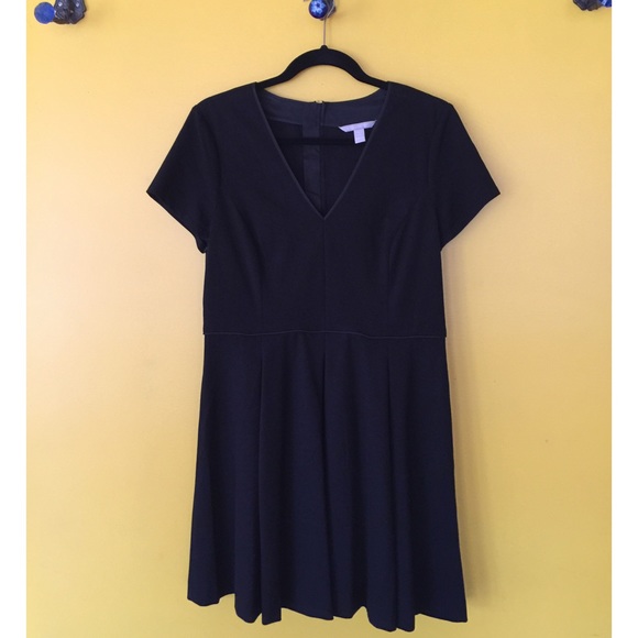 Banana Republic Dresses & Skirts - Banana Republic black v-neck fit and flare dress