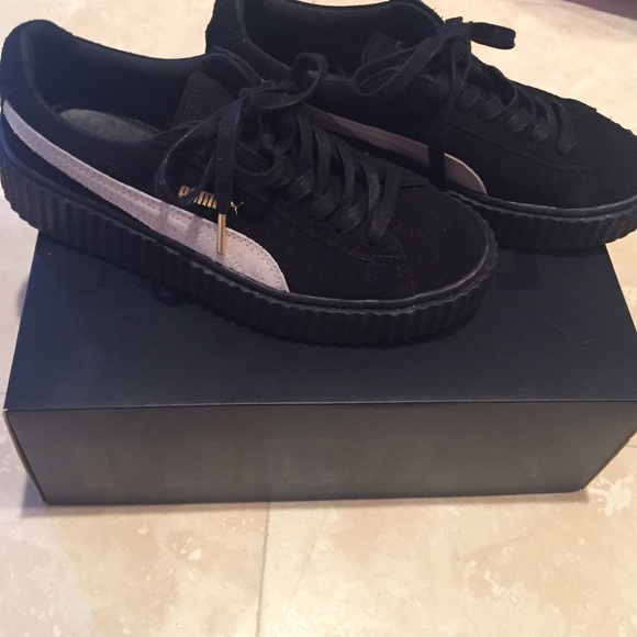 Rihanna pumas