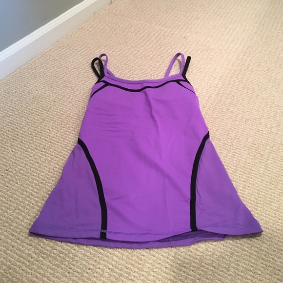 Lululemon size 4 tank - Picture 1 of 4