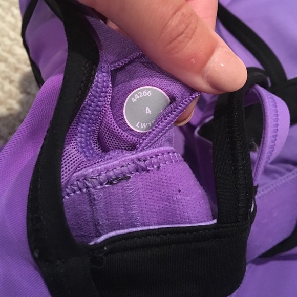 Lululemon size 4 tank - Picture 4 of 4