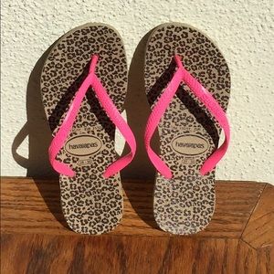 Girls Havana flip flops