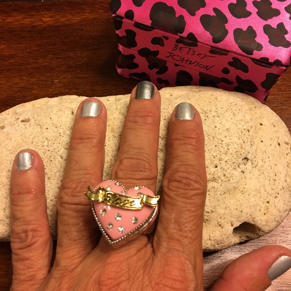 Betsey Johnson locket heart ring