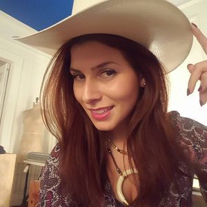 Meet your Posher, Marina