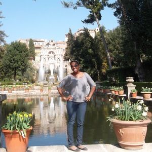 Meet your Posher, Claudia