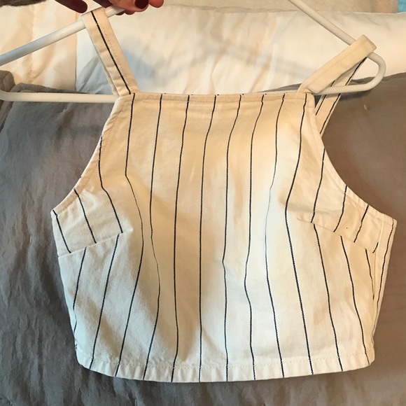White and navy crop top - Picture 2 of 3