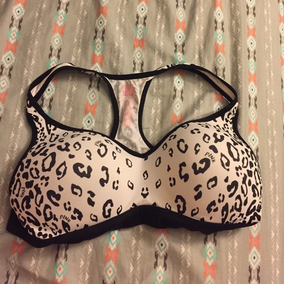 NEW VS PINK YOGA SPORTS BRA!