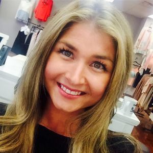 Meet your Posher, Becca