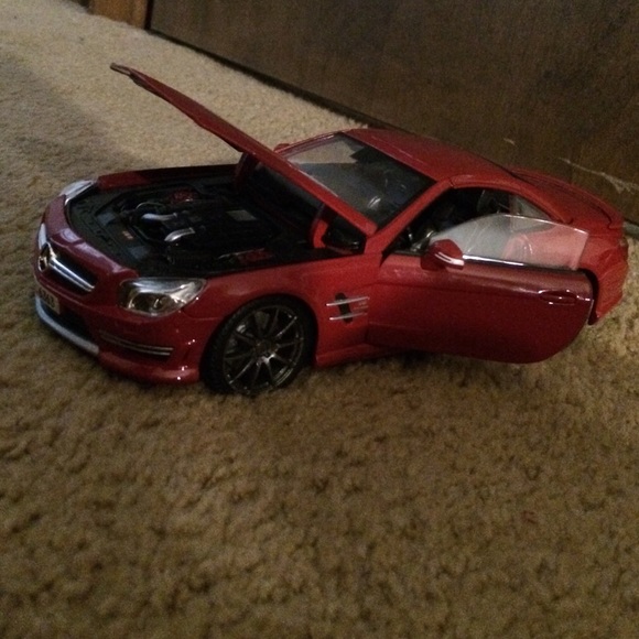 Model car - Picture 2 of 2