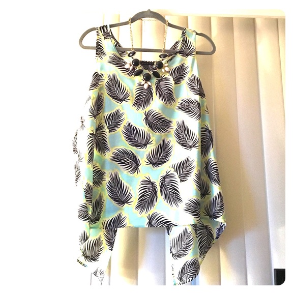 Cute Summer Top With Slit In Back