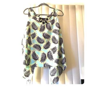 Cute Summer Top With Slit In Back