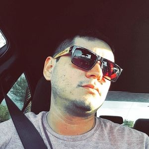 Meet your Posher, Ray