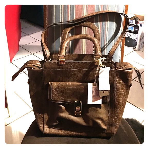 (Sold)Jessica Simpson purse!