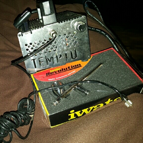 Temptu air brush Machine