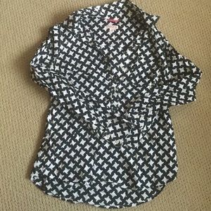 3/4 button down long sleeve shirt