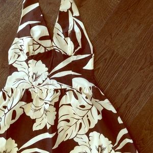 H A L T E R • D R E S S