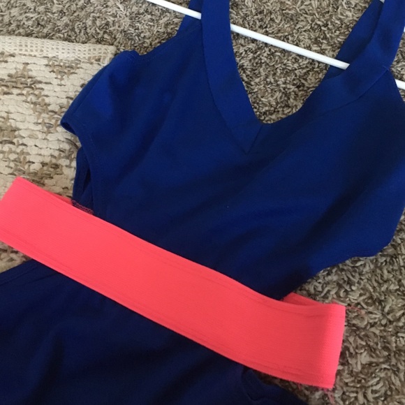 Dress - Picture 2 of 3