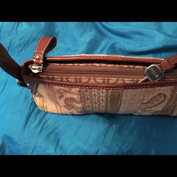 Great Grad Gift! Fossil Handbag - Picture 2 of 4